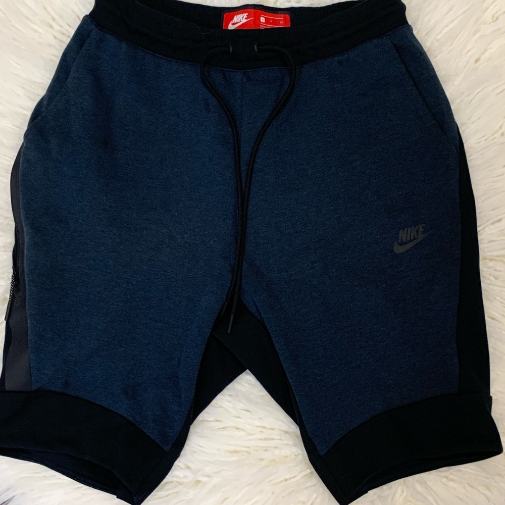 Nike Tech Shorts